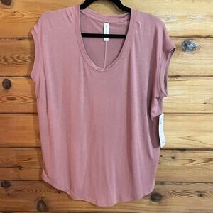 NWT Athleta Cloudlight Stratus Tee Size Small